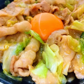 味噌豚バラキャベツ丼